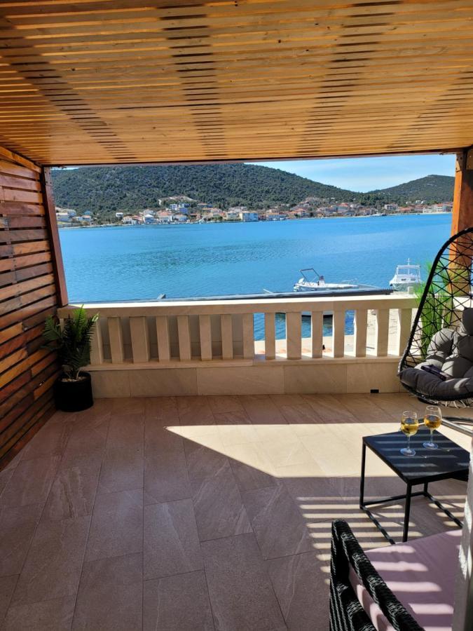 Kupinica Apartment Vinišće Quarto foto
